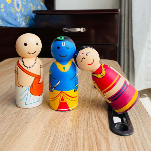 Krishna Radha Sudama Wooden Peg Dolls